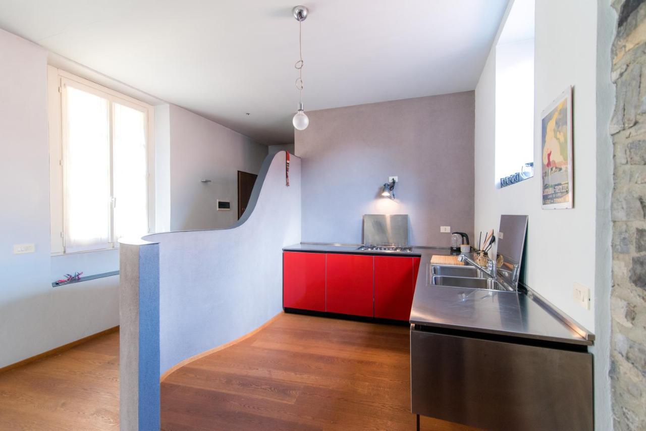 Antica Via Volta - The House Of Travelers Appartement *