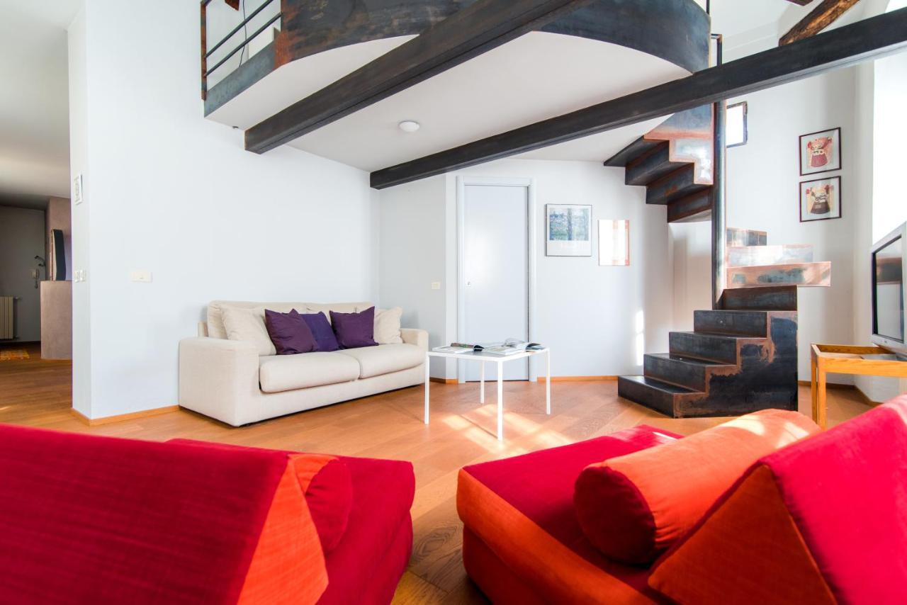 Appartement Antica Via Volta - The House Of Travelers *
