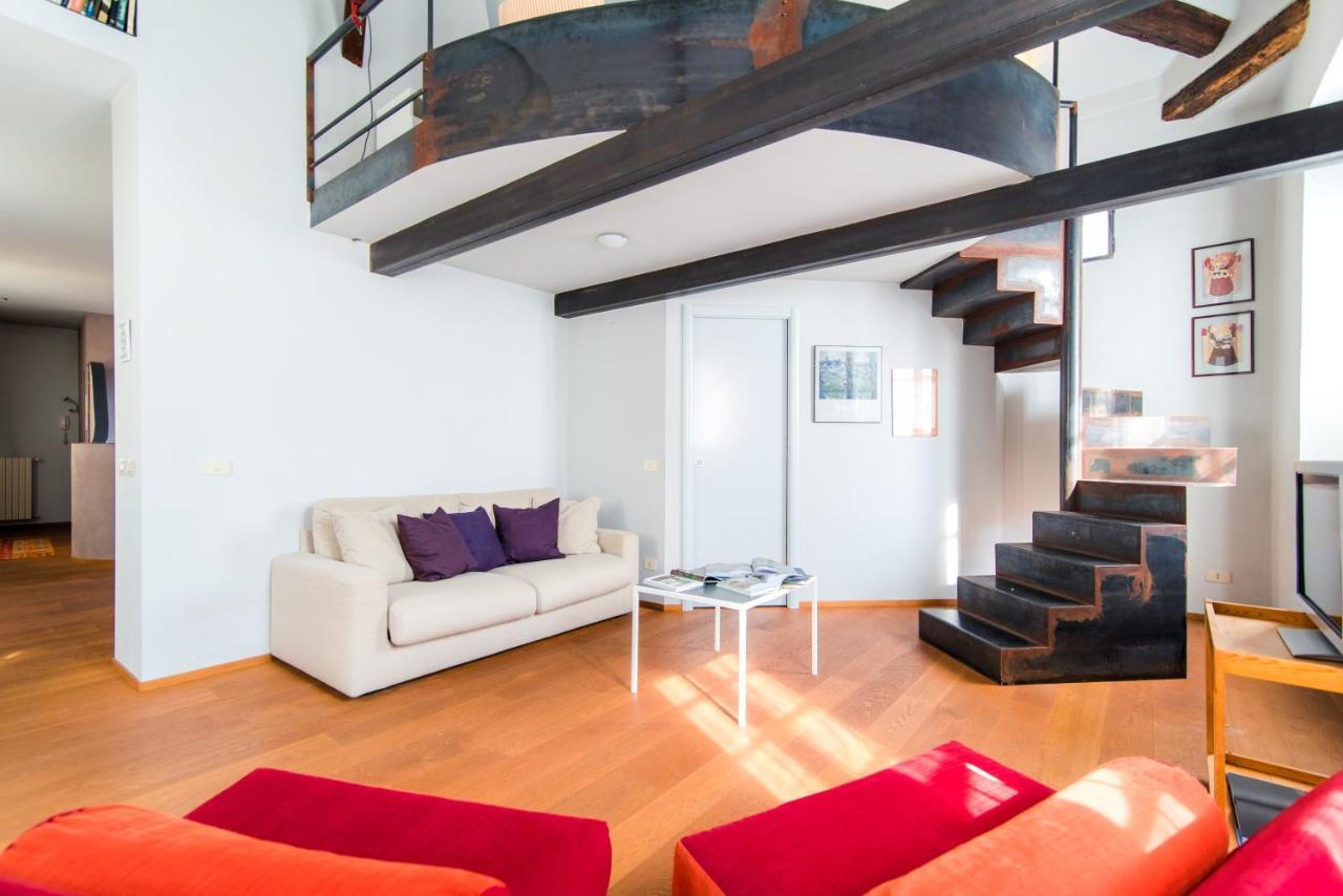 Appartement Antica Via Volta - The House Of Travelers