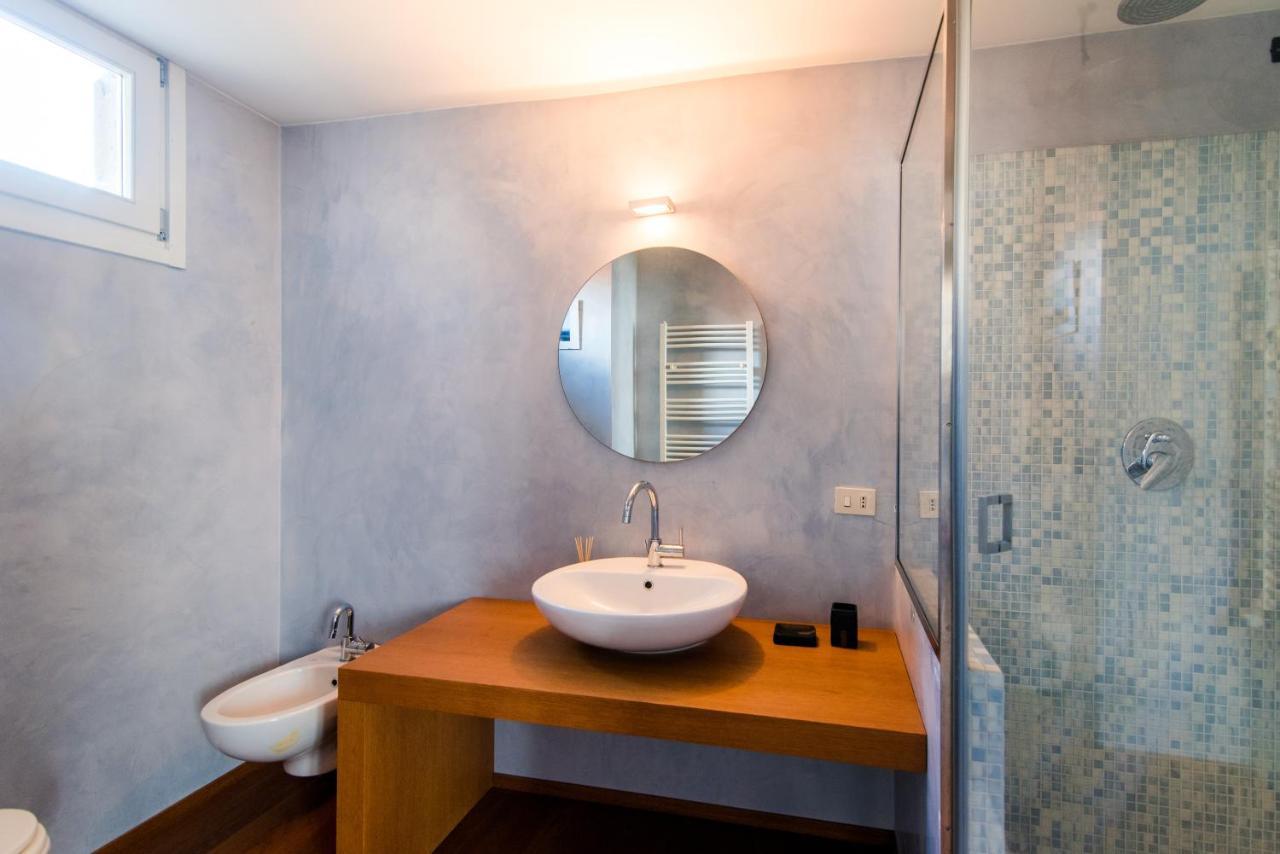 Appartement Antica Via Volta - The House Of Travelers