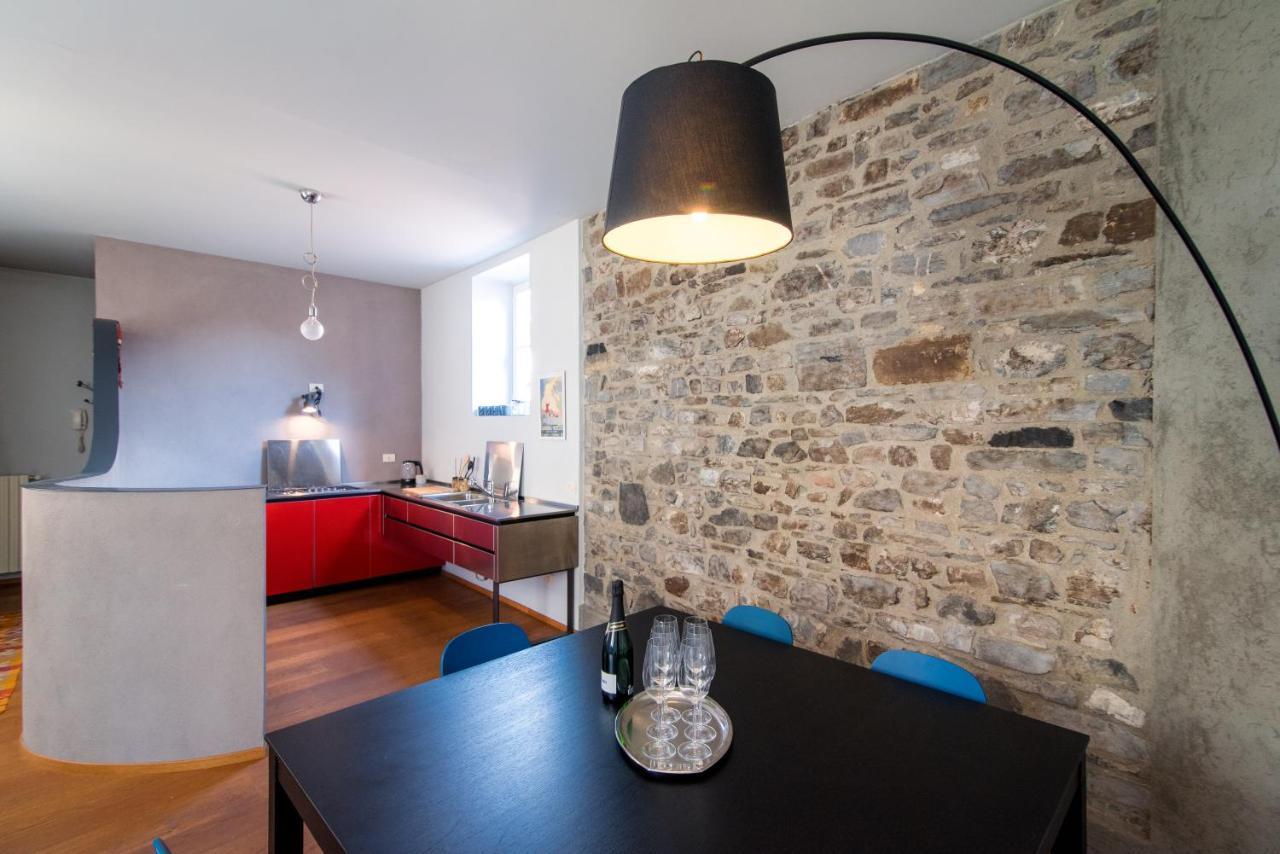 Apartment Antica Via Volta - The House Of Travelers *